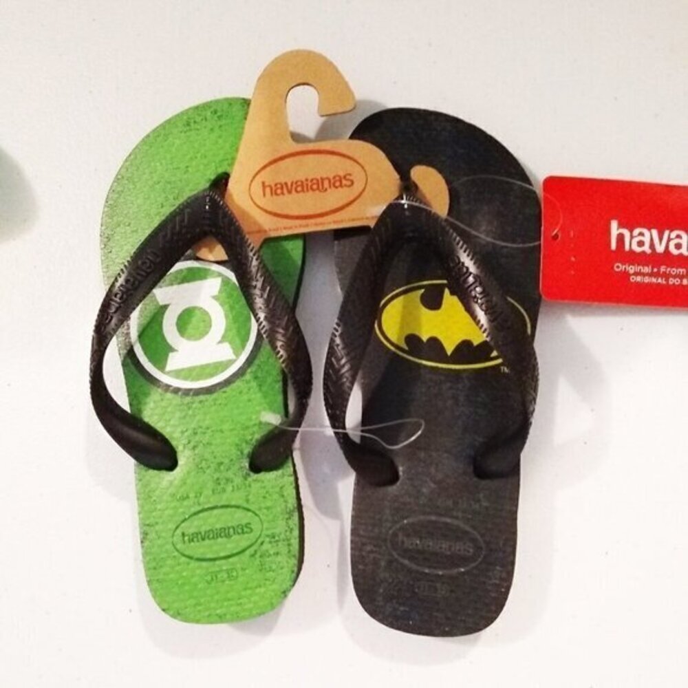 Havaianas Batman/Green Lantern Flip Flops Little Boy Size 2 NWT